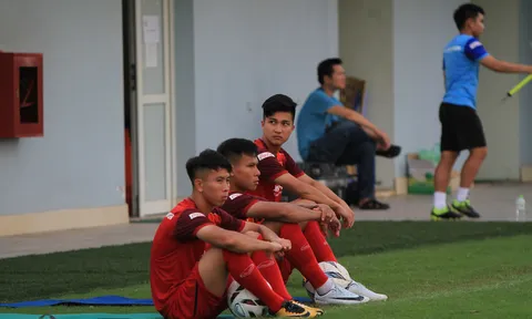 Martin Lo chỉ phải tập nhẹ trong ngày đầu tiên tập luyện cùng U23 Việt Nam