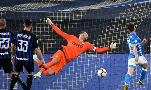 Thua thảm ở San Paolo, Inter Milan mất vị trí thứ 3 tại Serie A