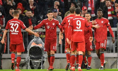 James Rodriguez lập hattrick trong ngày Bayern có trận thắng hủy diệt