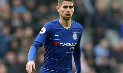 Jorginho đi vào lịch sử của League Cup