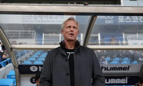 Báo Hàn nói sự thật về thầy của Công Phượng tại Incheon United