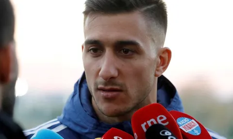 'Anh ấy là thủ môn mạnh mẽ nhất Serie A'