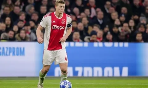 Juve vẫn chưa từ bỏ ngôi sao trẻ của Ajax