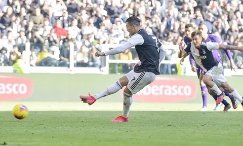Juventus đại thắng Fiorentina, Ronaldo thiết lập cột mốc mới