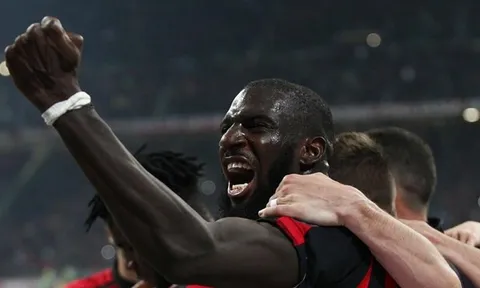 “Kẻ nổi loạn” nổ súng, AC Milan nhẹ nhàng đánh bại Lazio