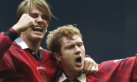 Khi David Beckham và Paul Scholes phối hợp tạo nên siêu phẩm