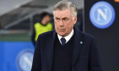 Khi phù thủy Carletto cũng không thể cứu nổi Serie A