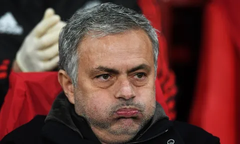 Cay đắng! Liên hệ 'Gã khổng lồ', Mourinho bị từ chối không thương tiếc
