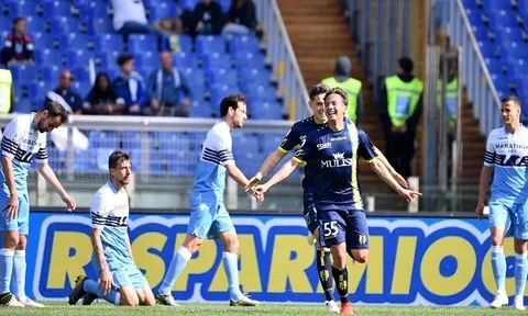Khoảnh khắc Serie A: Ngày “lừa bay” thu phục “đại bàng”
