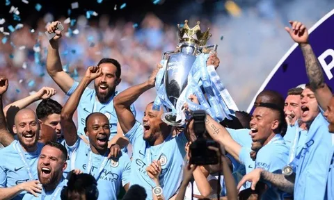 Không Champions League, Man City vẫn có cú ăn 3 lịch sử vào cuối mùa
