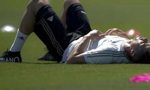 Không đá C1, Cristiano Ronaldo cùng đồng đội tập luyện hăng say