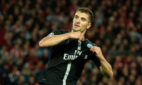 Không đợi lâu, PSG ra giá bán đứt 'người mà Man Utd cần'