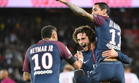 Không được đến Barca, 'kẻ nổi loạn' PSG trút giận lên... mẹ của mình