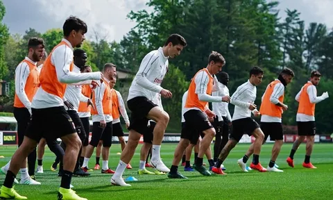 Không phải HLV, đây mới là nguyên nhân khiến AC Milan sa sút
