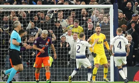 Không phải ngẫu nhiên Aguero hỏng pen trước Hugo Lloris