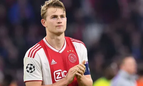 Không thể tin nổi! De Ligt tung 'hỏa mù' lợi dụng Man Utd?