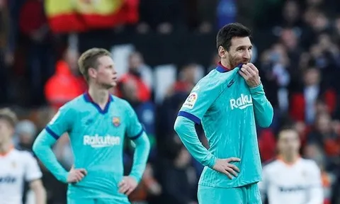 Kiểm soát bóng 74%, Barca vẫn thua tan nát trên sân của Valencia