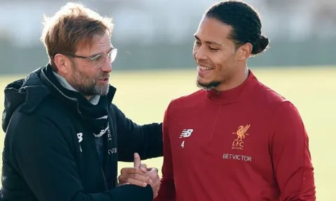 Klopp dự tính ra sách riêng về Van Dijk