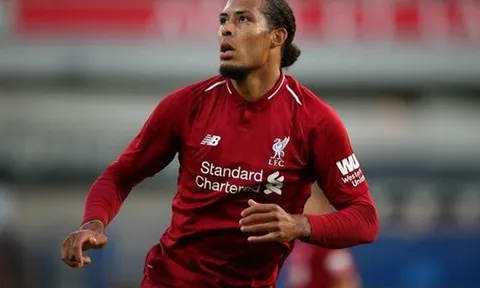 Klopp nói lời "cực phũ" với Van Dijk chỉ vì 1 người