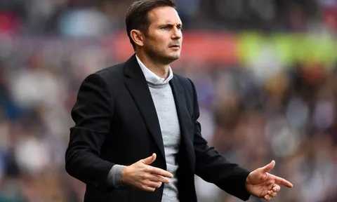 Lampard thay Sarri tại Chelsea: Vừa hoàn hảo, vừa thảm họa?