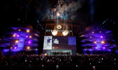 Lập chiến tích vẻ vang, Man City làm điều tuyệt vời tri ân CĐV