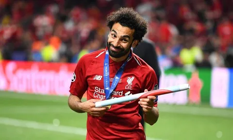 Lên ngôi vương, quan hệ Salah-Klopp tiếp tục căng thẳng
