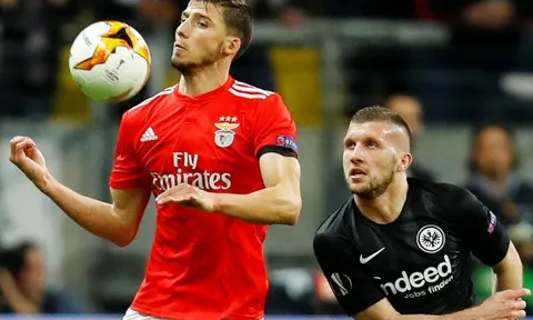 Liên tục bị từ chối, Man Utd sang Benfica tìm trung vệ