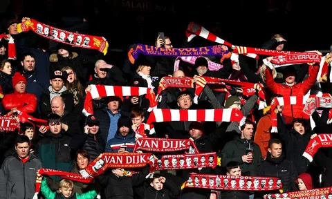 Liverpool bán bia rẻ nhất trong tất cả các CLB Ngoại hạng Anh