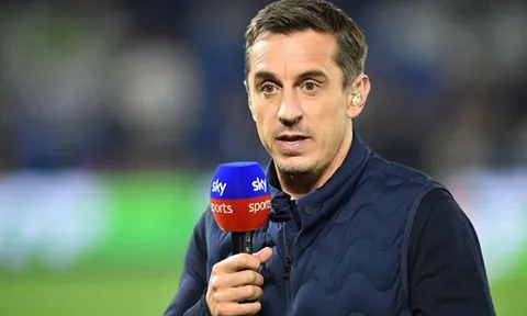 'Đau đớn cho Man Utd! Lần đầu tôi nghe bài hát vô địch ở Anfield sau 30 năm'