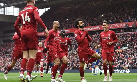 Liverpool hạ đẹp Chelsea: Thời khắc để vô địch
