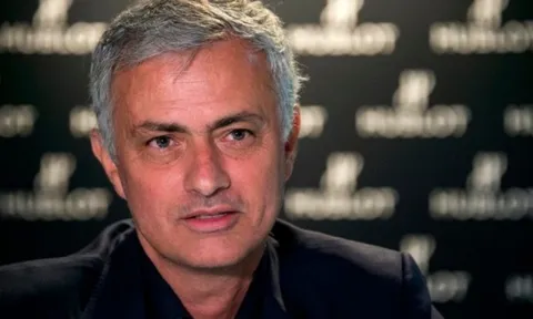 Liverpool vô địch C1, Mourinho bất ngờ so sánh với Real Madrid