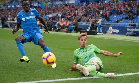 Tìm người thay thế Harry Maguire, Leicester tranh hàng với Arsenal và Everton
