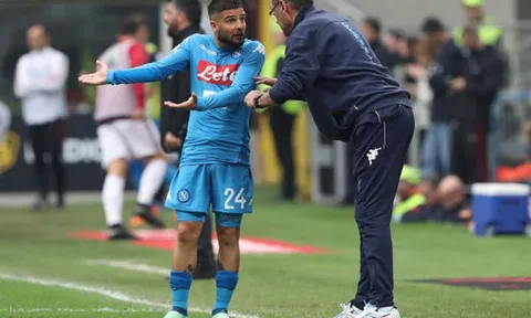 Lorenzo Insigne "nặng lời" với HLV Sarri khi hay tin thầy về Juventus