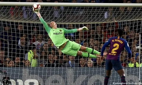 Lothar Matthaus lên tiếng đòi công bằng cho người của Barca