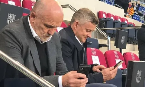 Lo tương lai MU, Solskjaer dự khán và tận mắt chứng kiến phong độ hủy diệt của Messi