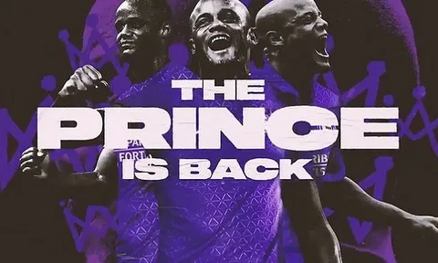 Mái nhà xưa chào đón Kompany theo phong cách không thể ấn tượng hơn