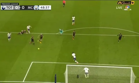 Man City bị 'ma ám' trước Tottenham?