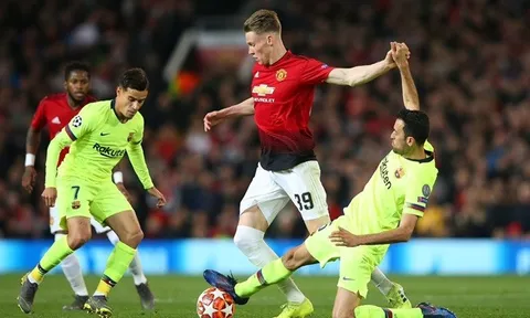 'Man Utd đã bị bỏ xa...'