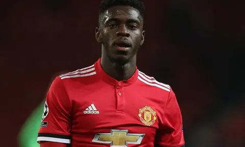 Man Utd giữ chân 'đá tảng' tương lai: Solskjaer đã đúng một lần nữa?