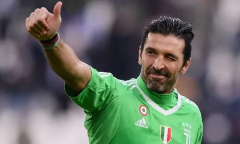 Ngỡ ngàng! Buffon gọi mục tiêu M.U là "sự pha trộn Pogba, Vidal và Marchisio"