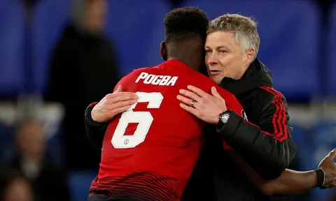 Man Utd lộ đội hình đấu Barcelona: Trông cậy vào song sát!