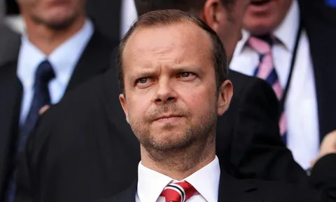 Thượng tầng Man Utd tỏ thái độ về việc bán người ở chợ Đông