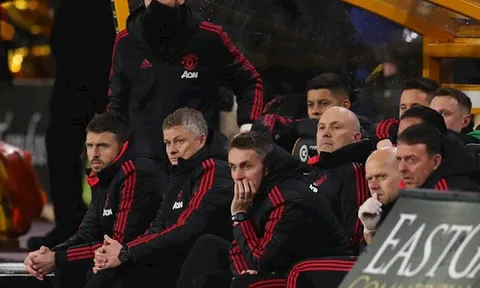 Man Utd và El Diez: Canh bạc đầy rủi ro, nhưng Quỷ đỏ nên mạo hiểm