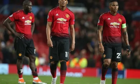Man Utd và nỗi đau 1 thập kỷ: Đâu còn là "đại gia" nước Anh?