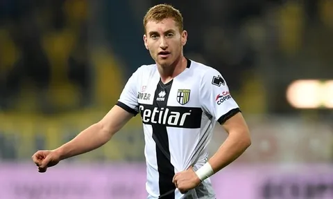 HLV Parma khuyên Kulusevski đừng chơi quá sức trận gặp Juventus
