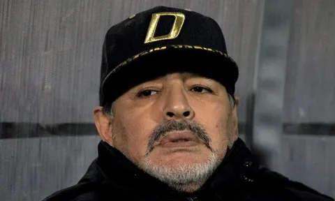 Maradona có 3 con 'rơi' với 2 người phụ nữ ở Cuba
