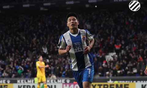 "Maradona Trung Quốc" lóe sáng, Barca bị đội bét bảng cầm hòa