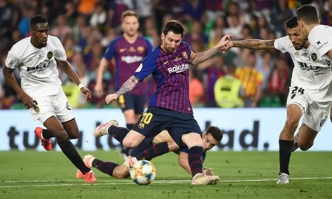 Mất Copa del Rey, Barca mất luôn "siêu trung vệ" Ajax về tay Man Utd
