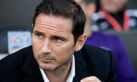 Mất điểm đáng tiếc, Lampard rơi vào thế khó trong cuộc chiến thăng hạng
