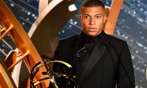 Mbappe gửi "chiến thư" đến Messi: "Tôi vẫn còn 90 phút..."